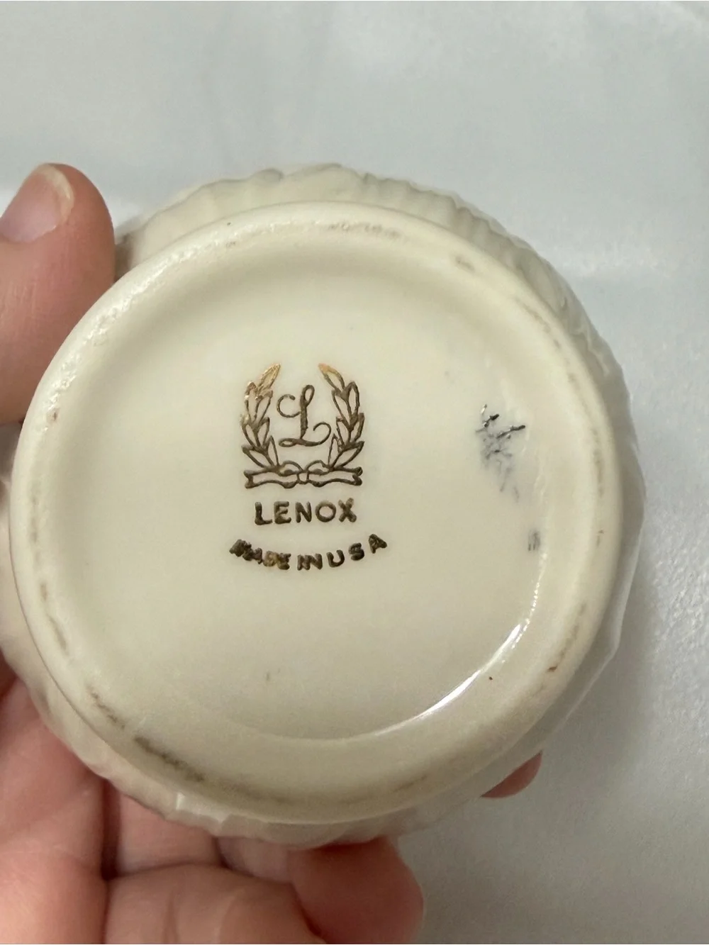 ✨ Vintage Lenox Ivory Porcelain Vase ✨